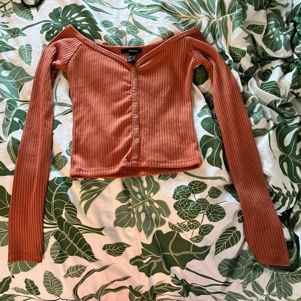 FOREVER 21 off the shoulder snap-button up long-sleeve crop top